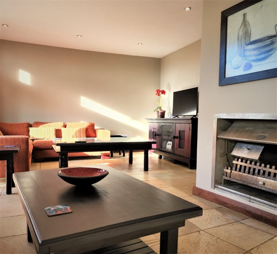 To Let 2 Bedroom Property for Rent in Oubaai Western Cape